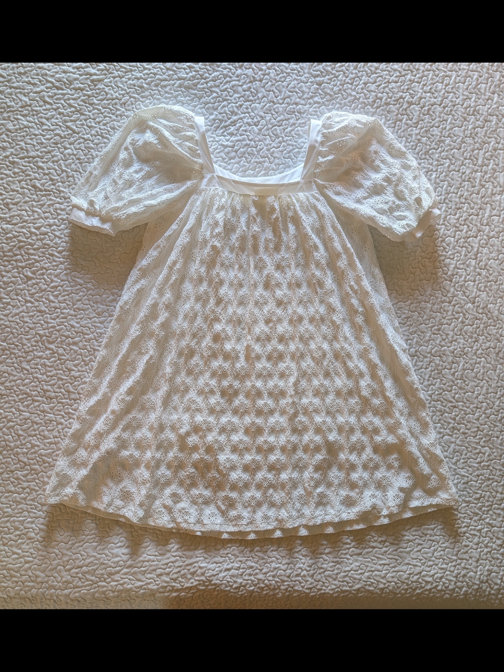 Anthropologie White/Cream Dress w Puff Sleeves And Lace Overlay